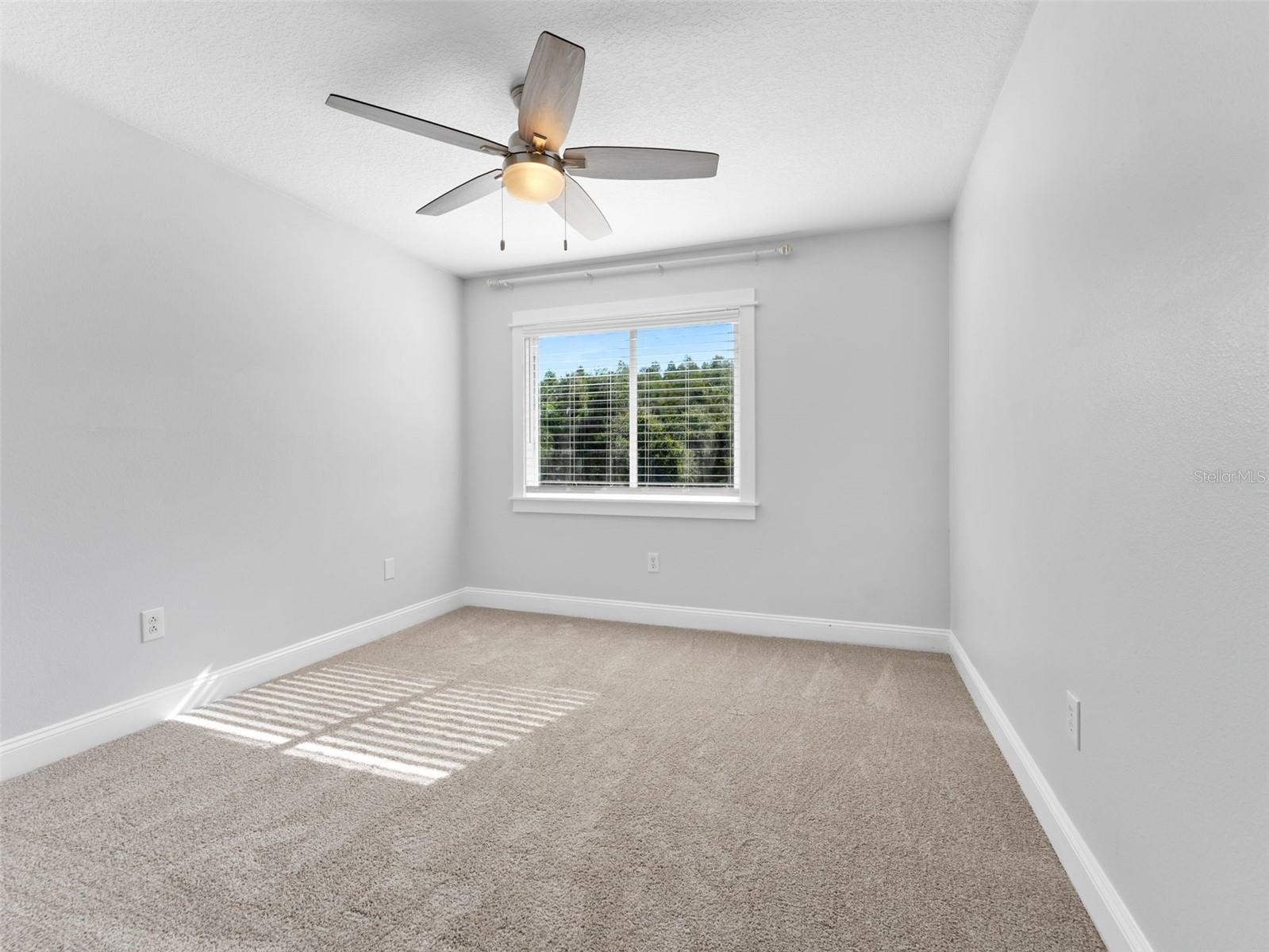 Image 42 of 68 For 18120 Sandy Pointe Drive