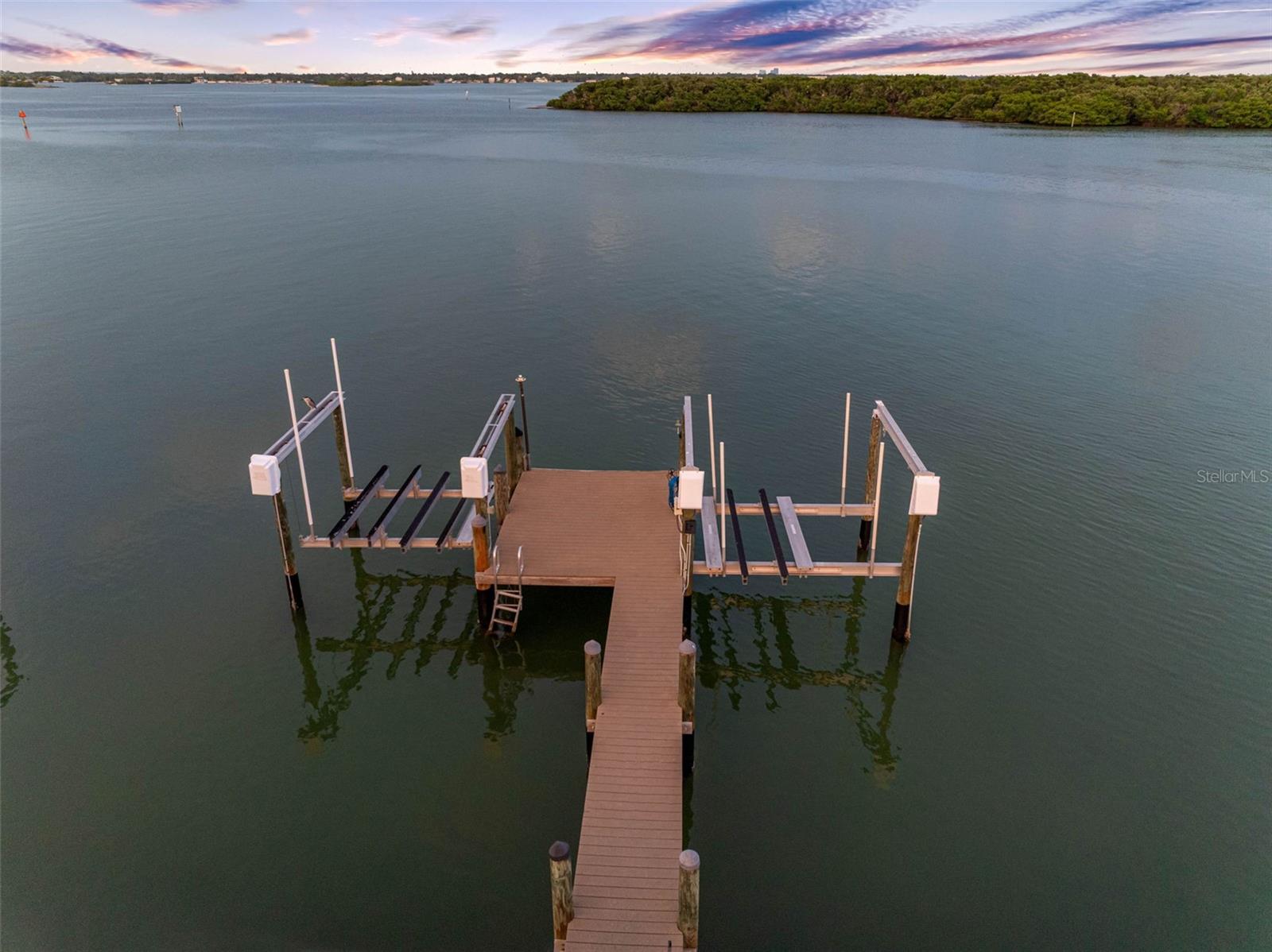 Image 47 of 64 For 517 Johns Pass Avenue