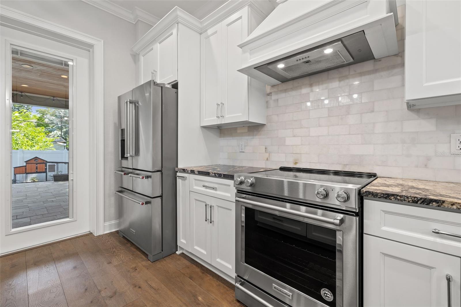 Image 14 of 54 For 625 38th Avenue N