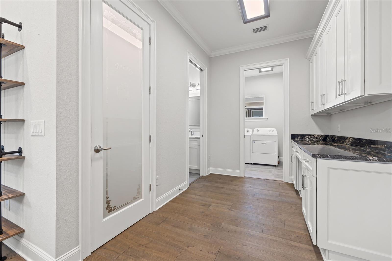 Image 24 of 54 For 625 38th Avenue N