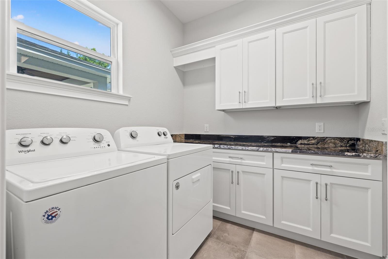 Image 27 of 54 For 625 38th Avenue N