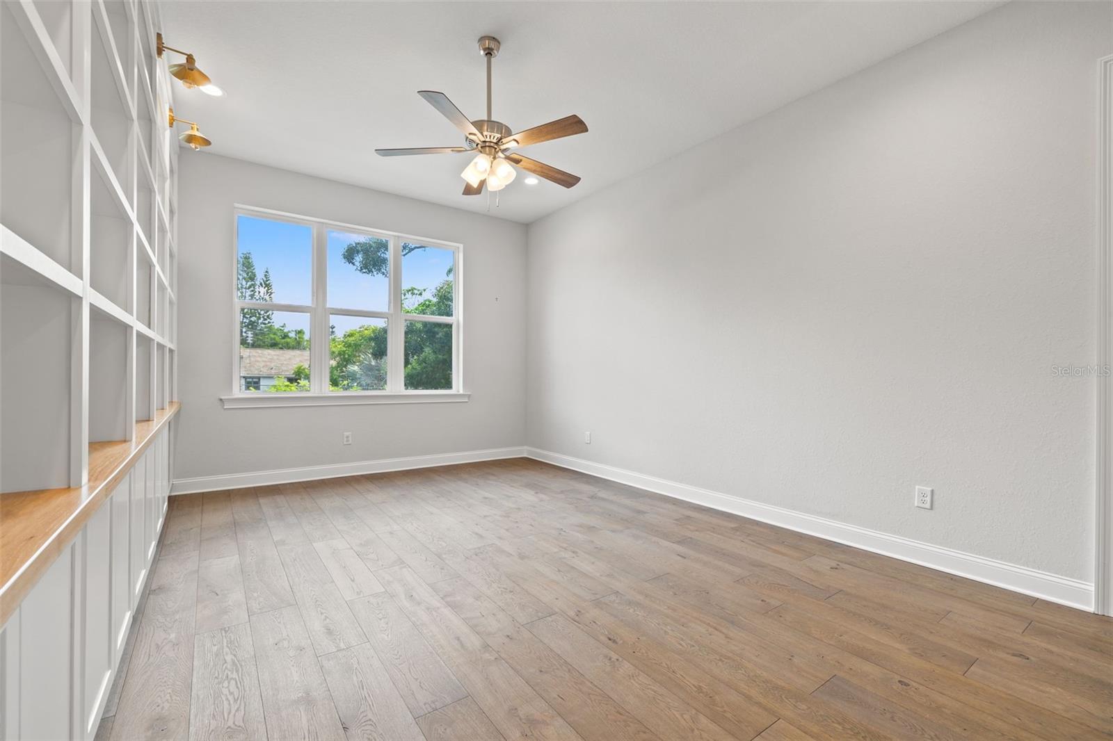 Image 38 of 54 For 625 38th Avenue N