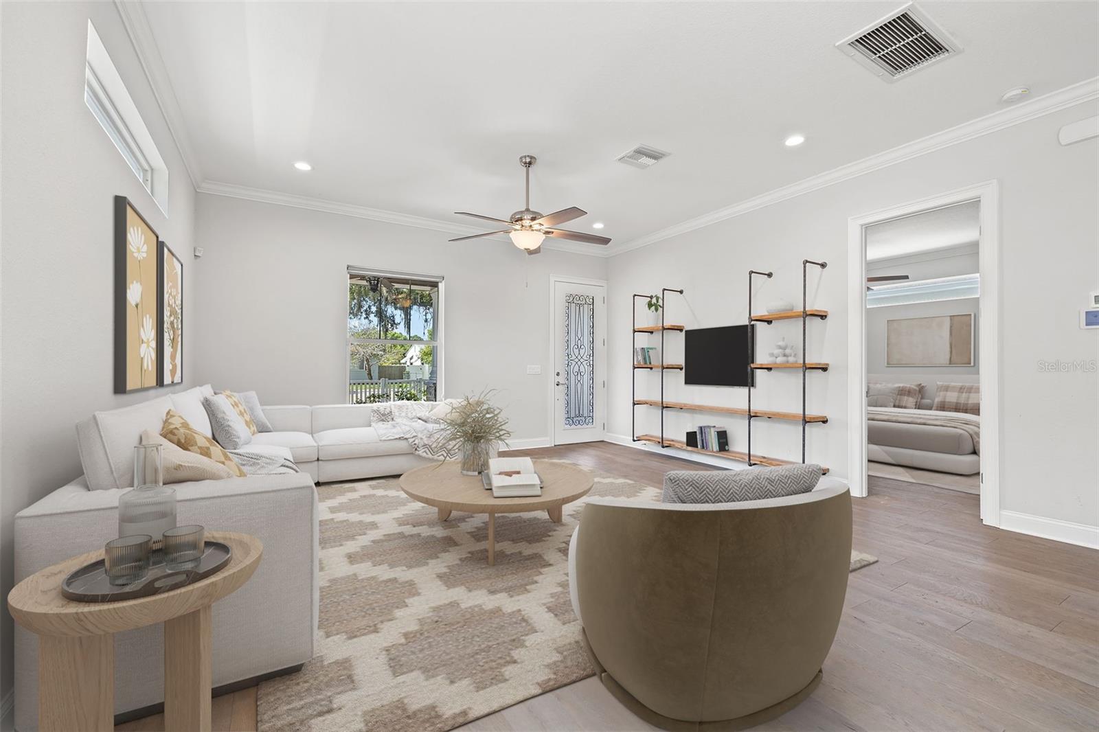 Image 5 of 54 For 625 38th Avenue N