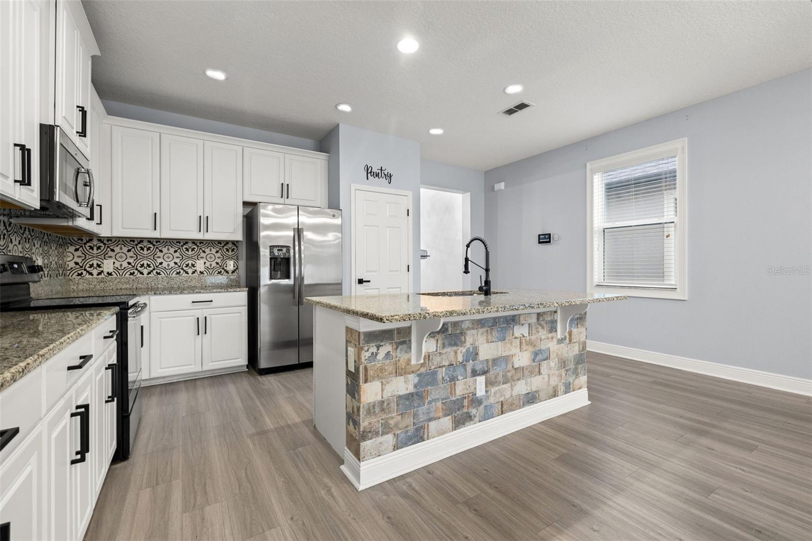 Image 12 of 42 For 11429 Amapola Bloom Court