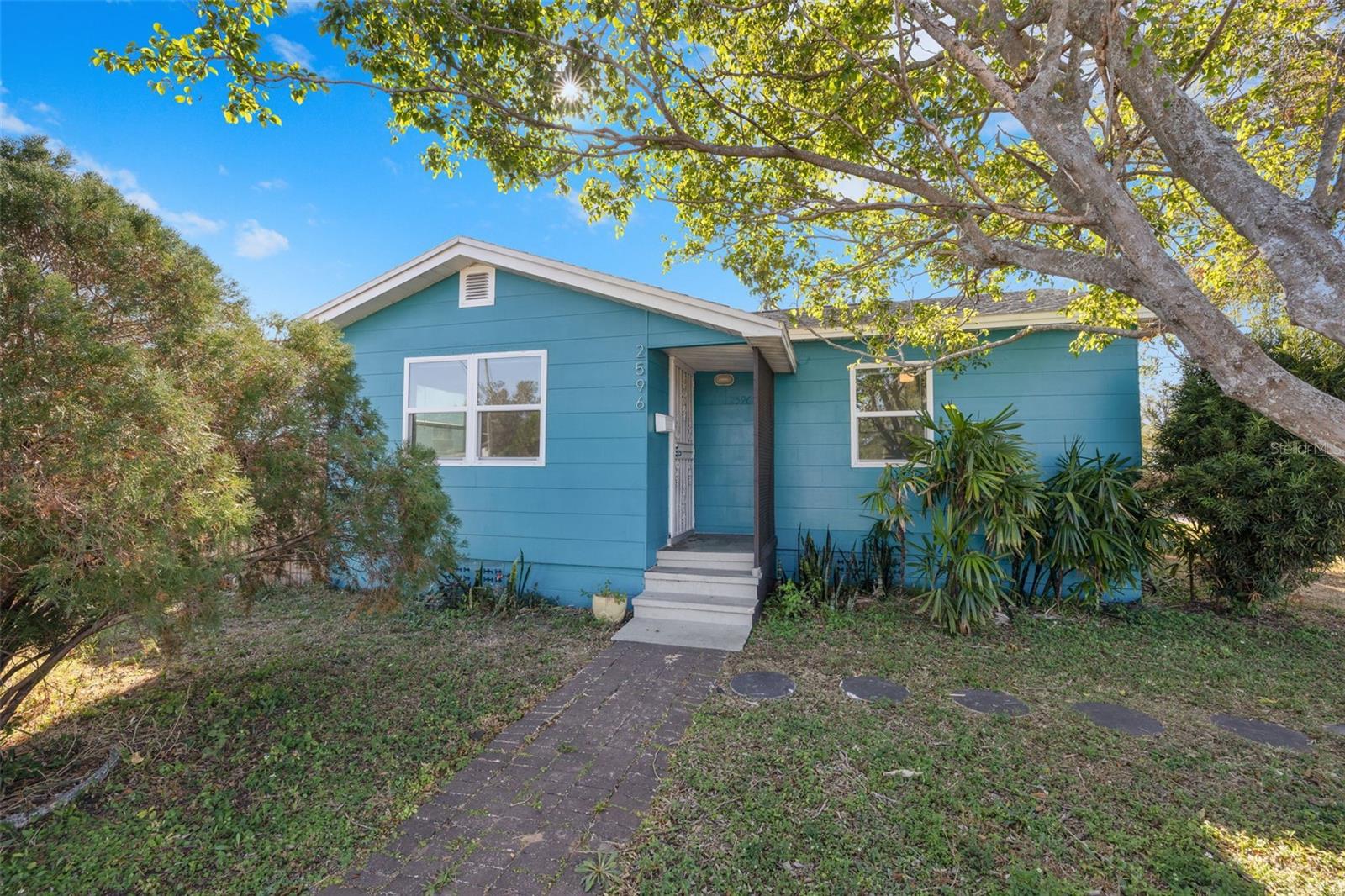 Details for 2596 38th Avenue N, ST PETERSBURG, FL 33713