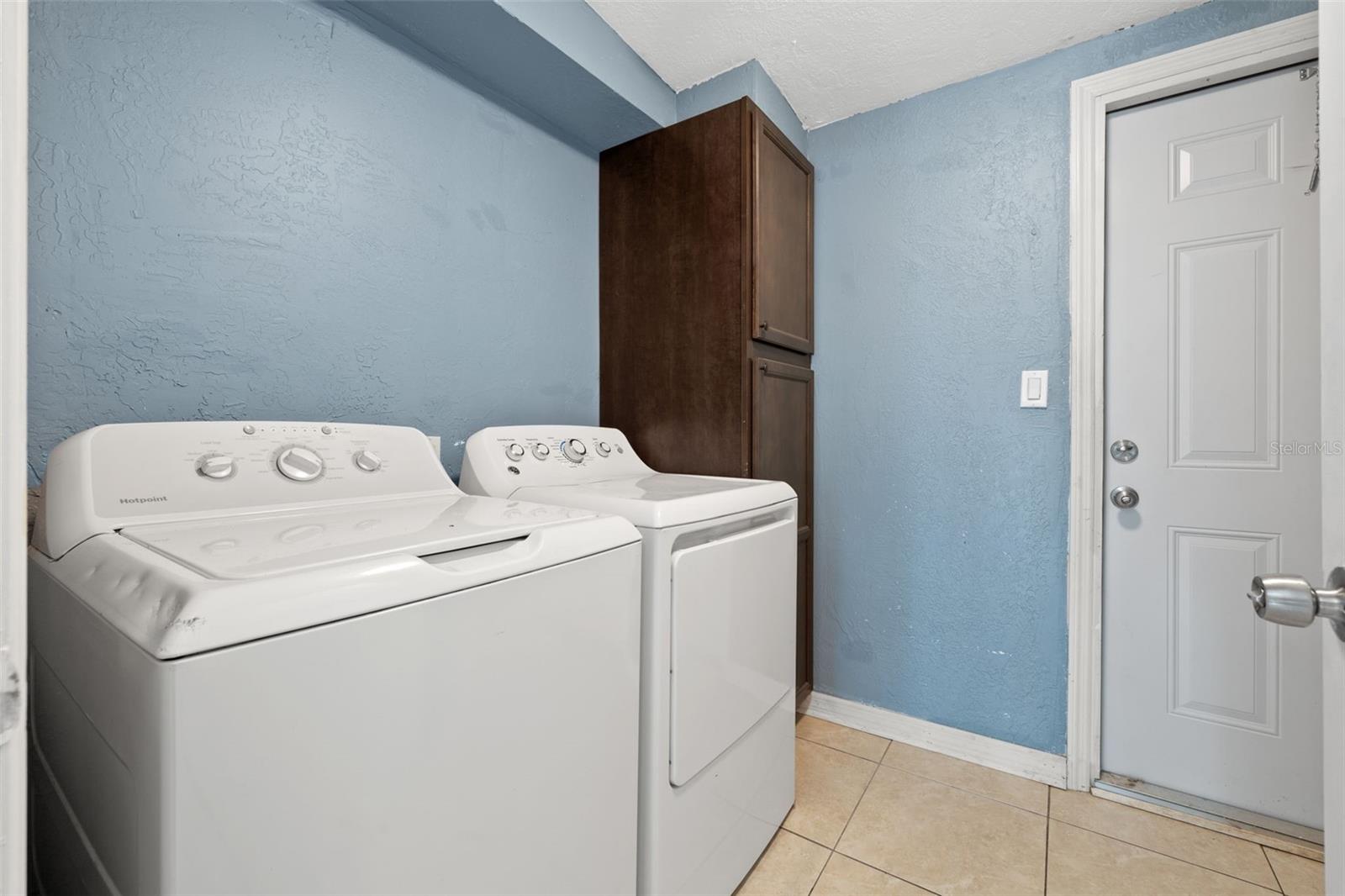 Image 18 of 27 For 2596 38th Avenue N
