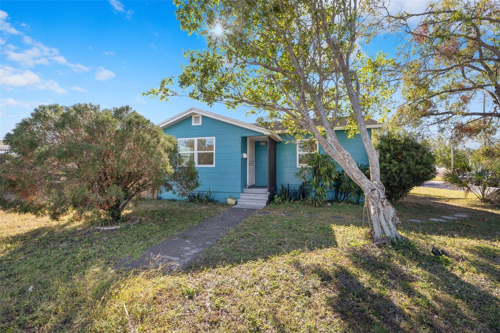 Image 25 of 27 For 2596 38th Avenue N