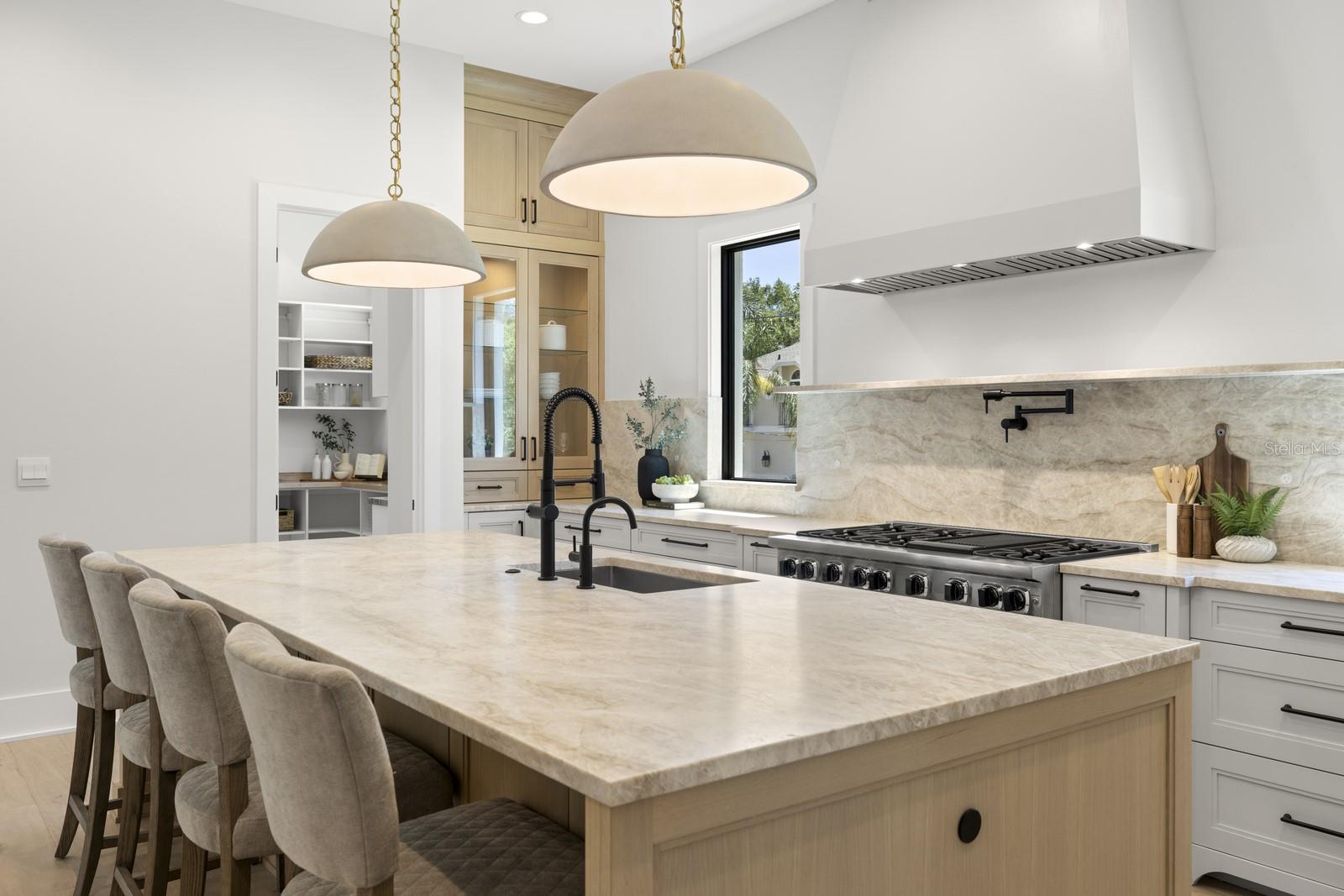 Image 15 of 56 For 2218 Occident Street