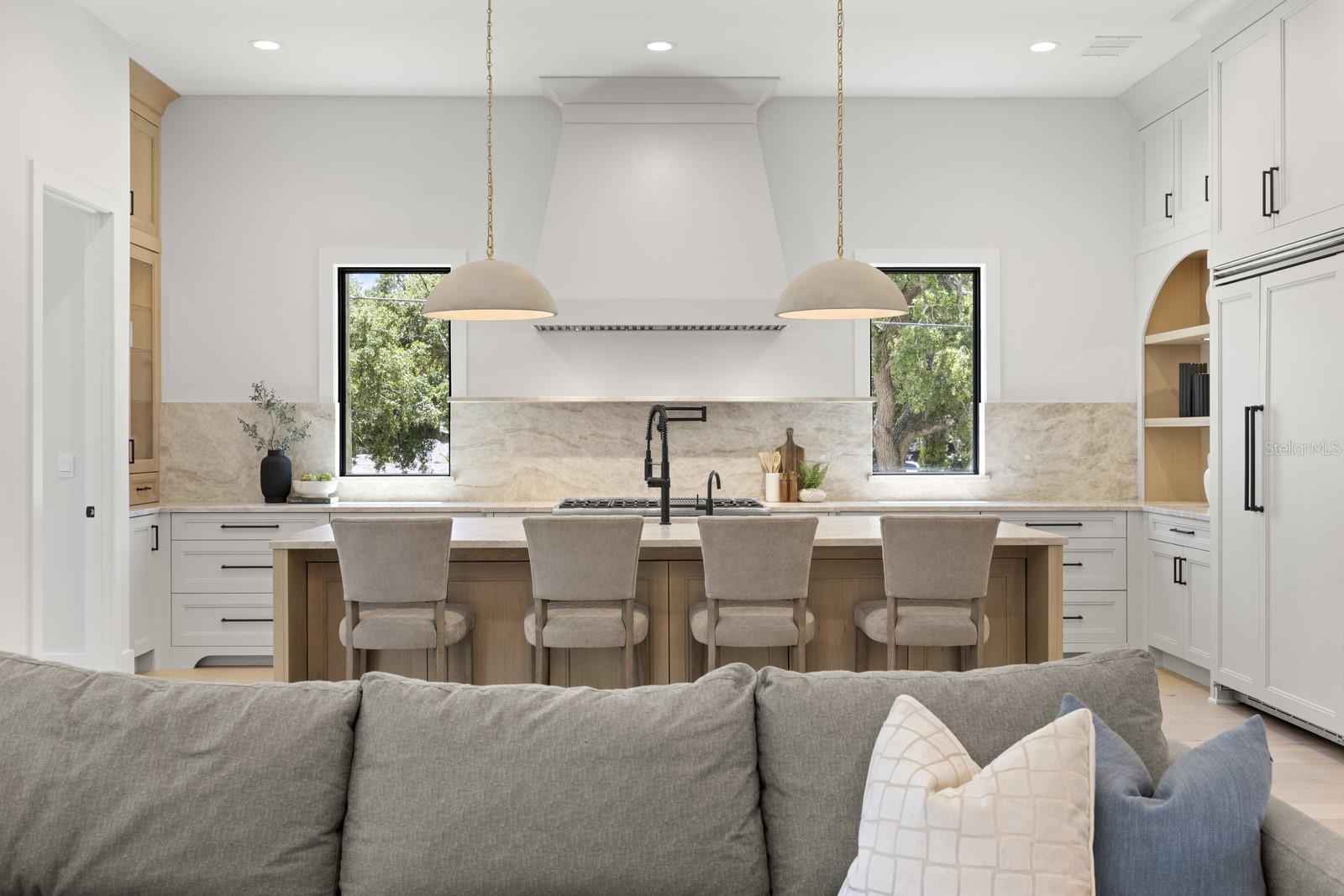 Image 19 of 56 For 2218 Occident Street