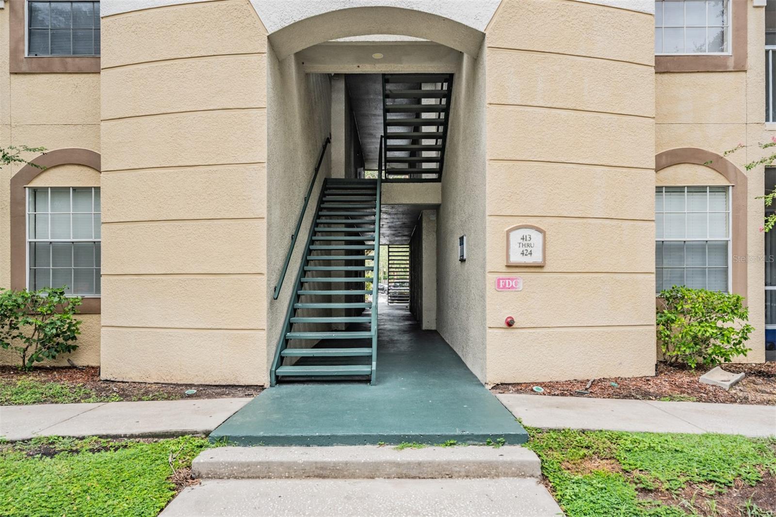 Image 3 of 33 For 17101 Carrington Park Drive 415