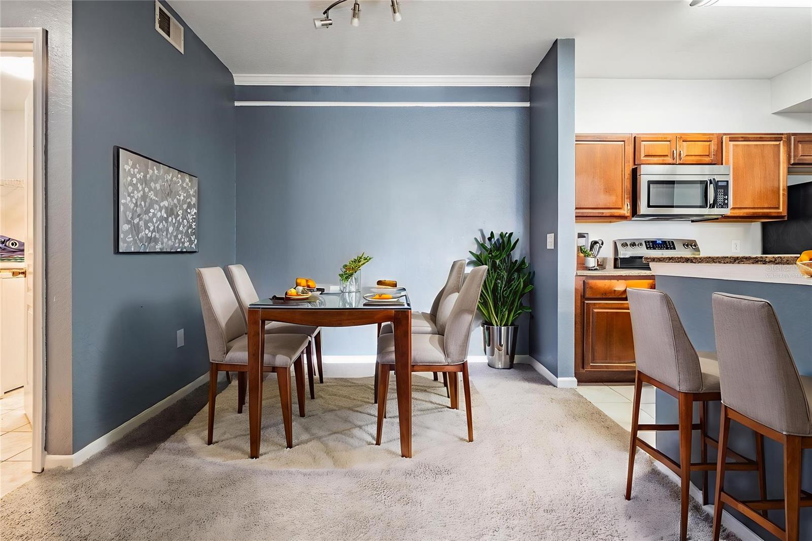 Image 4 of 33 For 17101 Carrington Park Drive 415
