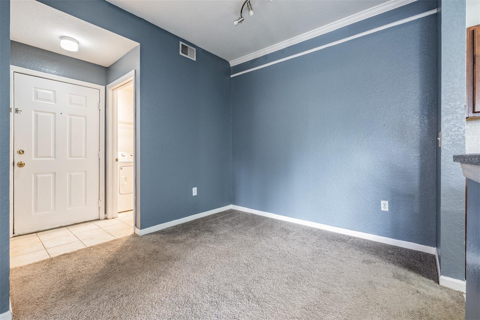 Image 5 of 33 For 17101 Carrington Park Drive 415