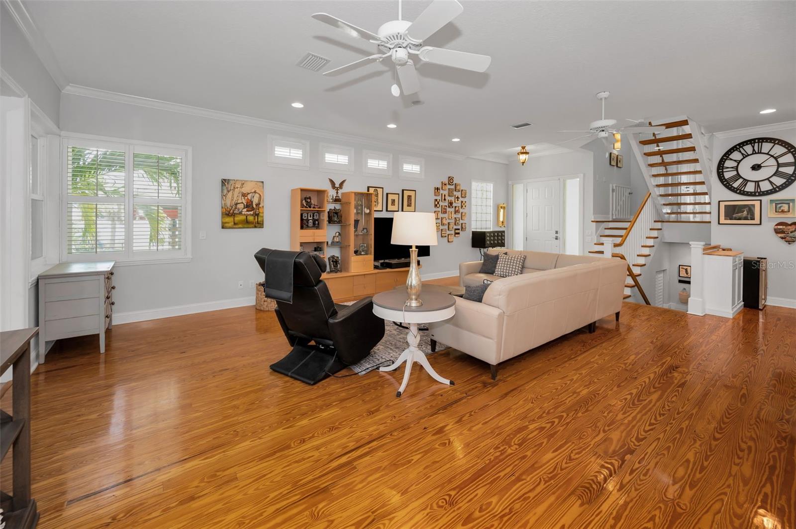Image 16 of 75 For 12108 Lagoon Lane