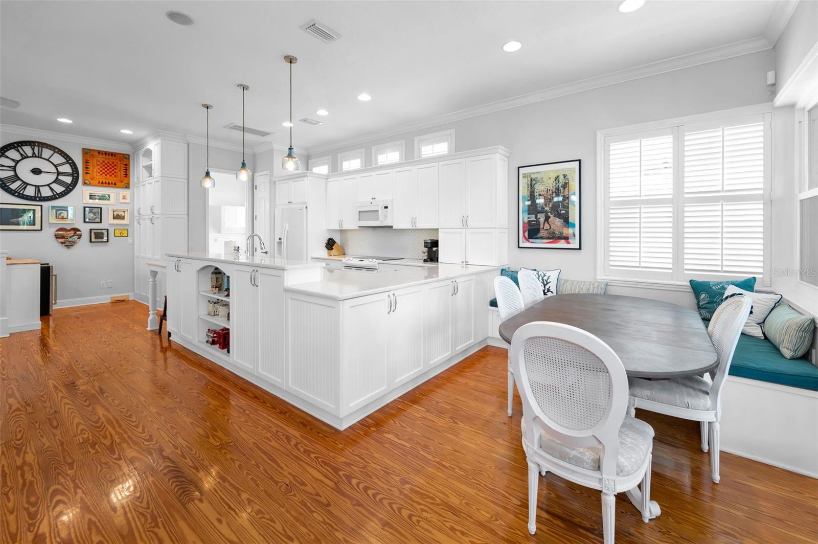 Image 40 of 75 For 12108 Lagoon Lane