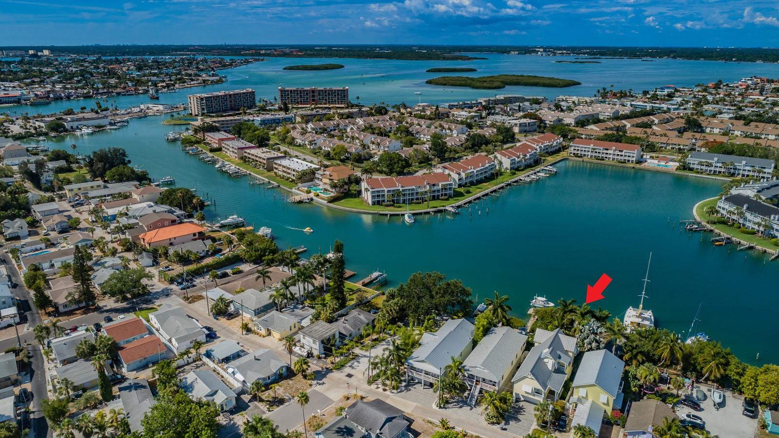 Image 7 of 75 For 12108 Lagoon Lane
