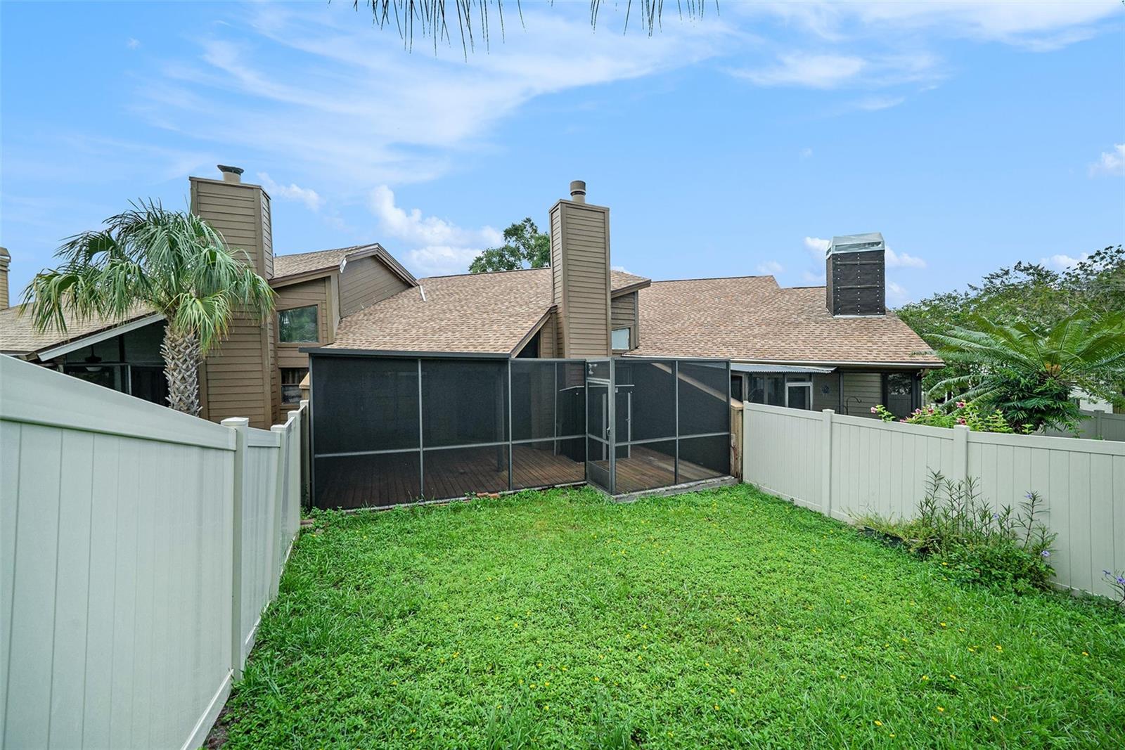 Image 21 of 27 For 1923 Bayshore Court
