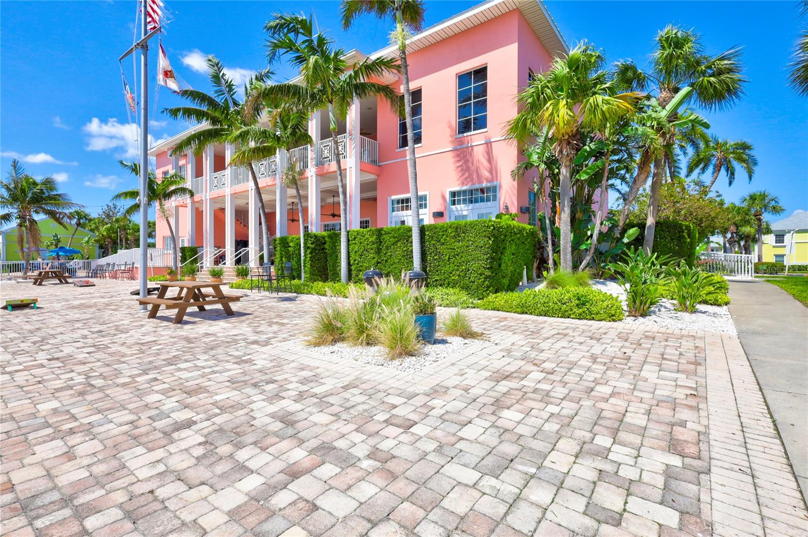Image 43 of 48 For 5266 Beach Drive Se D