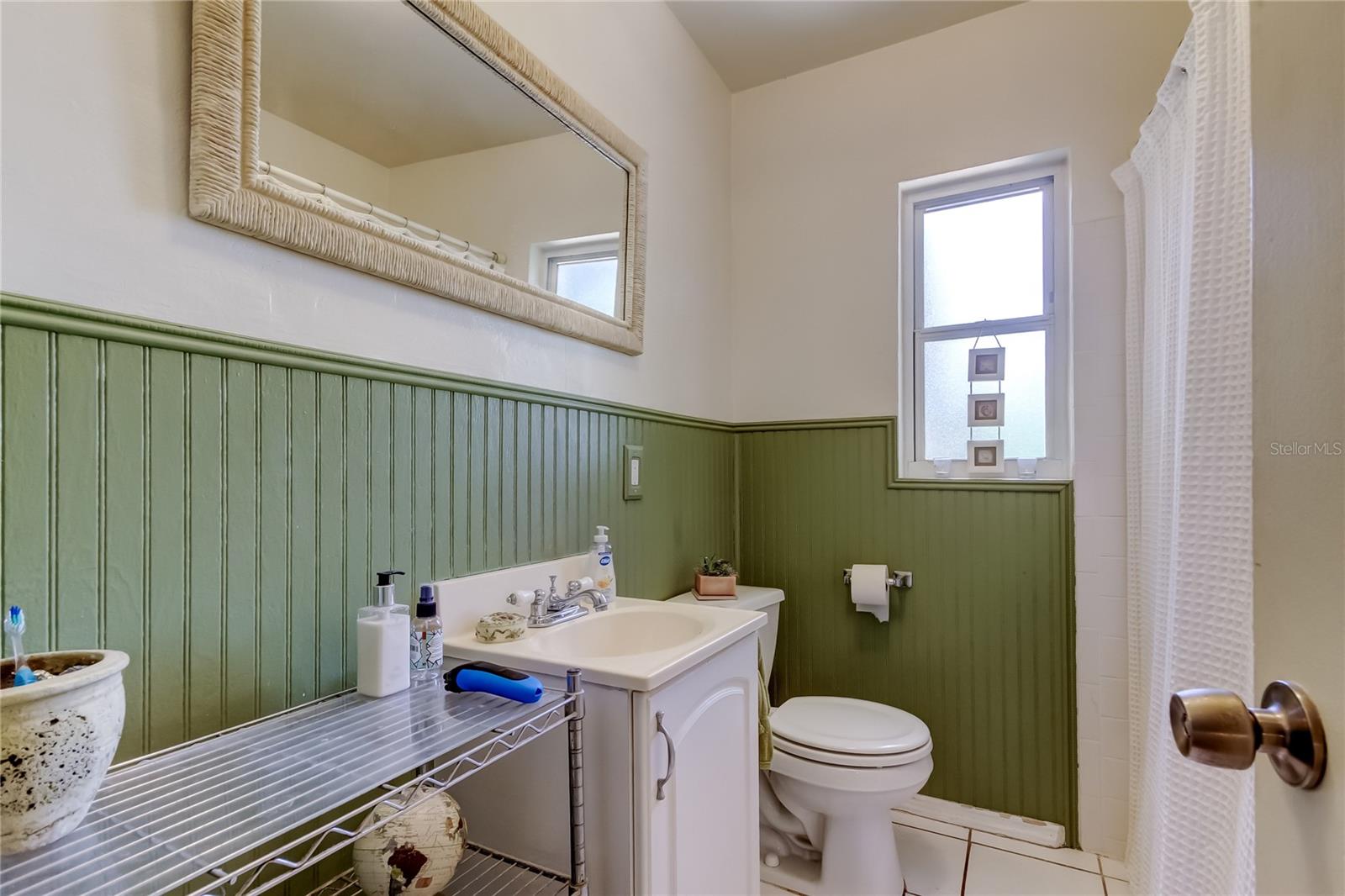 Listing photo id 18 for 1211 16th Avenue N