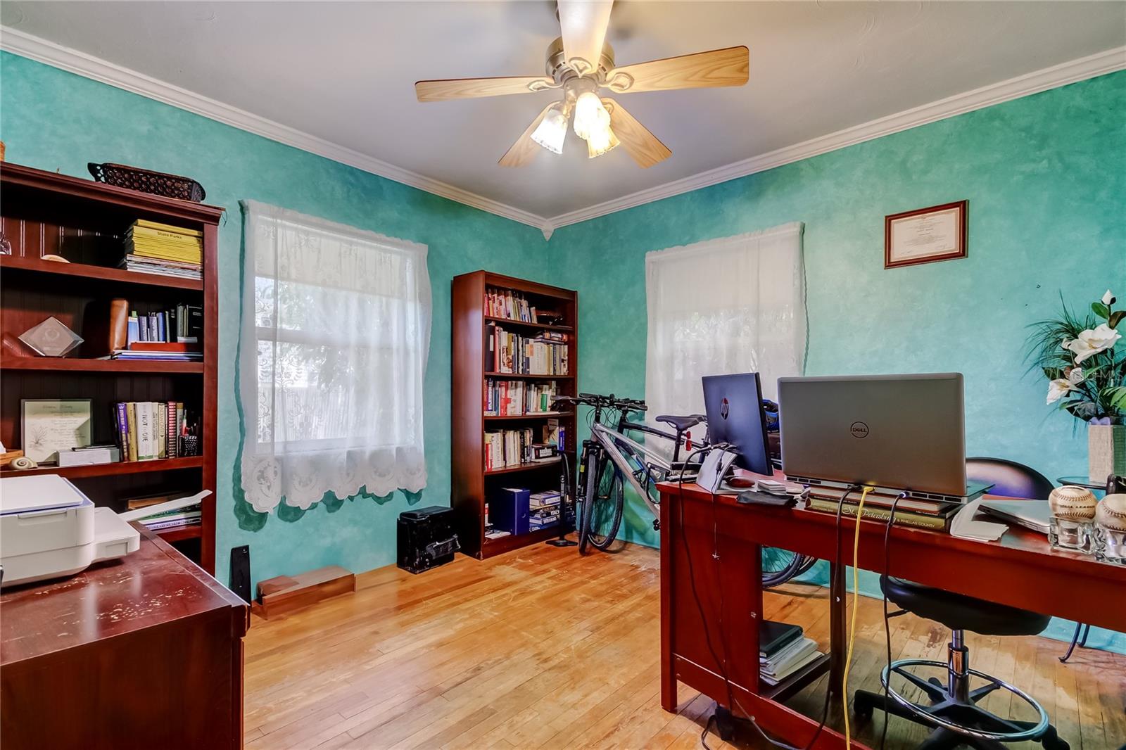 Listing photo id 19 for 1211 16th Avenue N