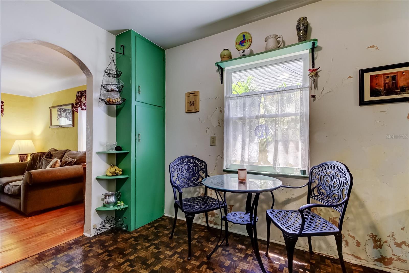 Listing photo id 6 for 1211 16th Avenue N