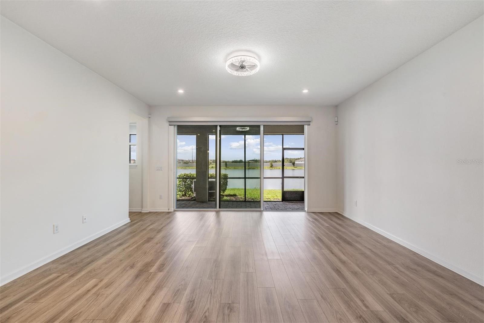 Image 7 of 50 For 19385 Blue Pond Drive