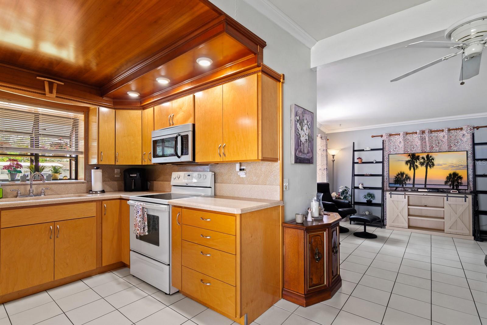 Image 13 of 49 For 8855 78th Place