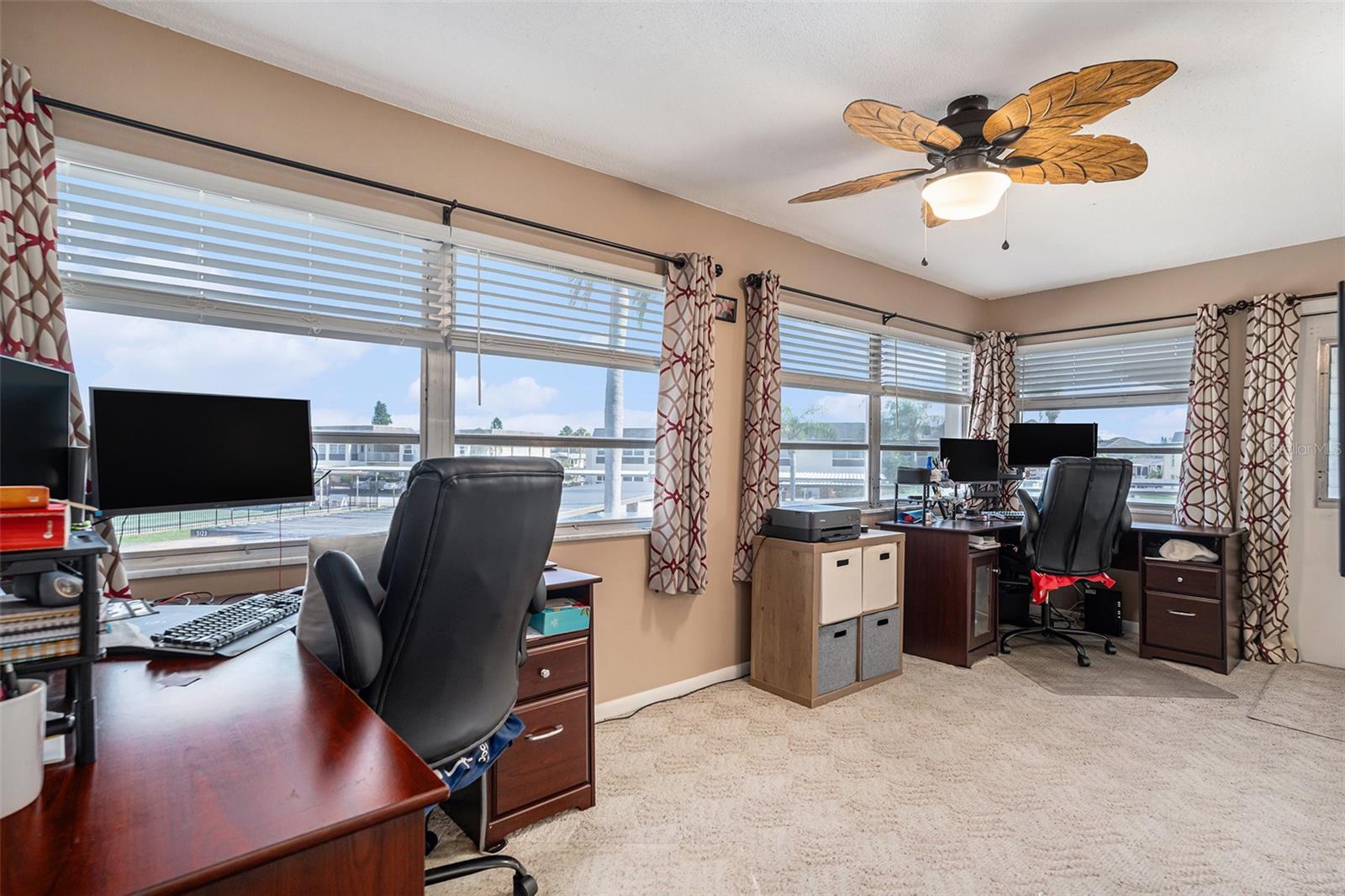 Listing photo id 16 for 5123 Topaz Lane 202