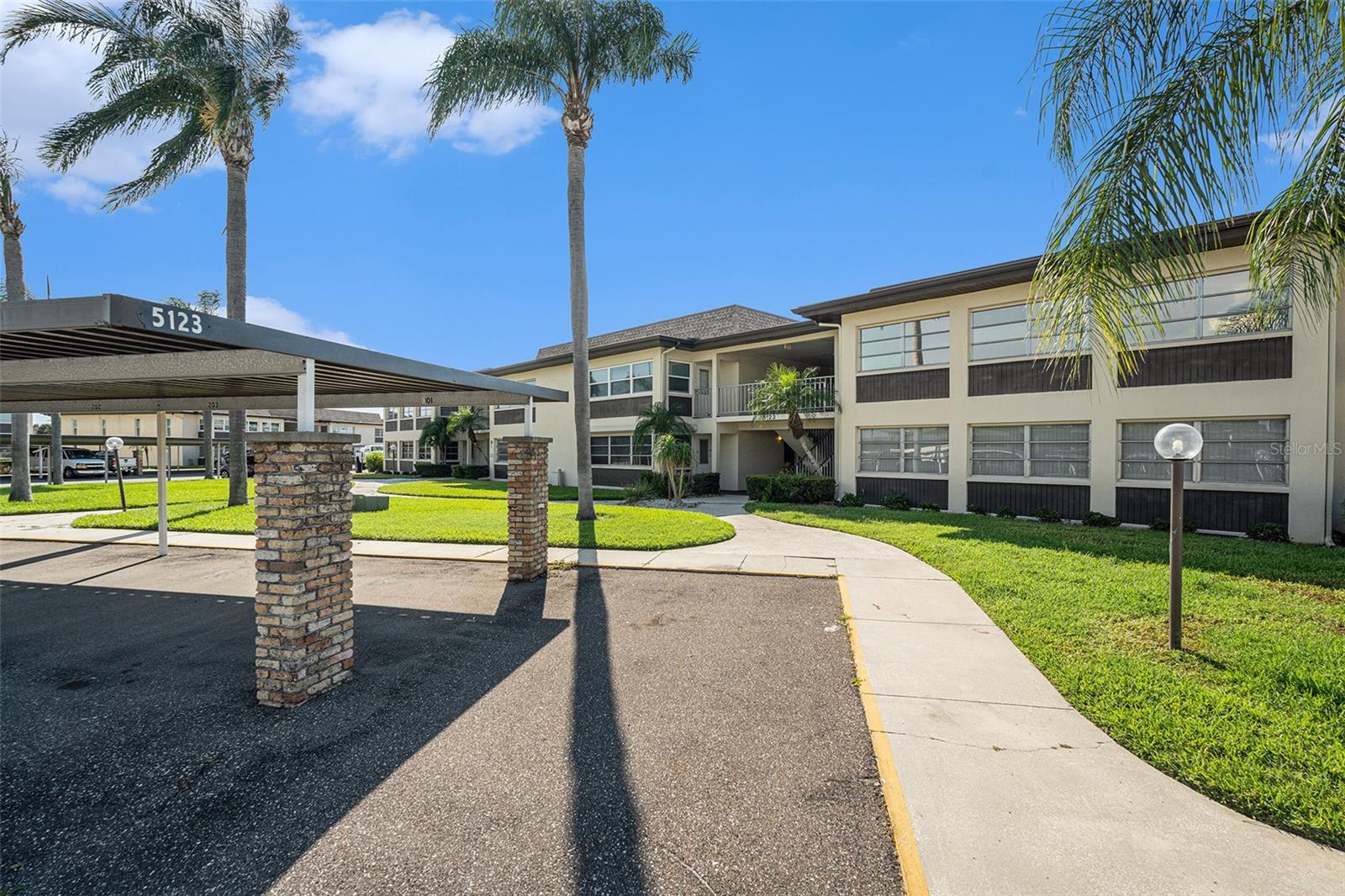 Listing photo id 0 for 5123 Topaz Lane 202
