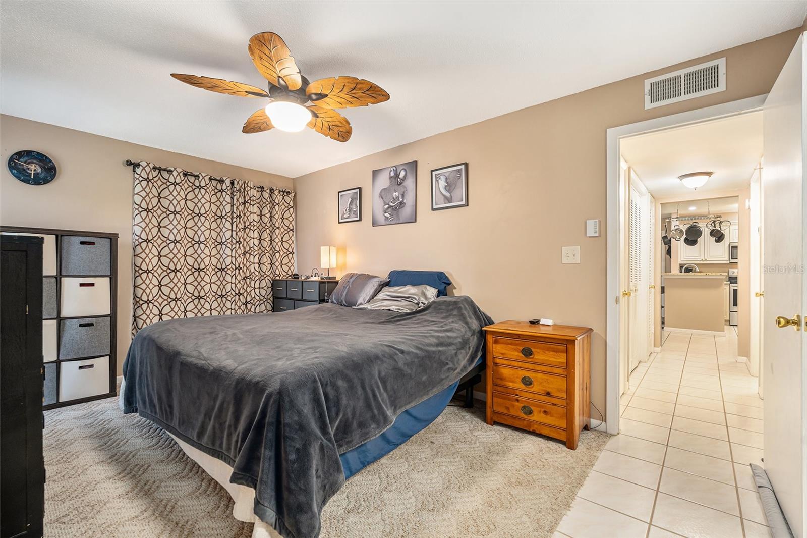Listing photo id 19 for 5123 Topaz Lane 202