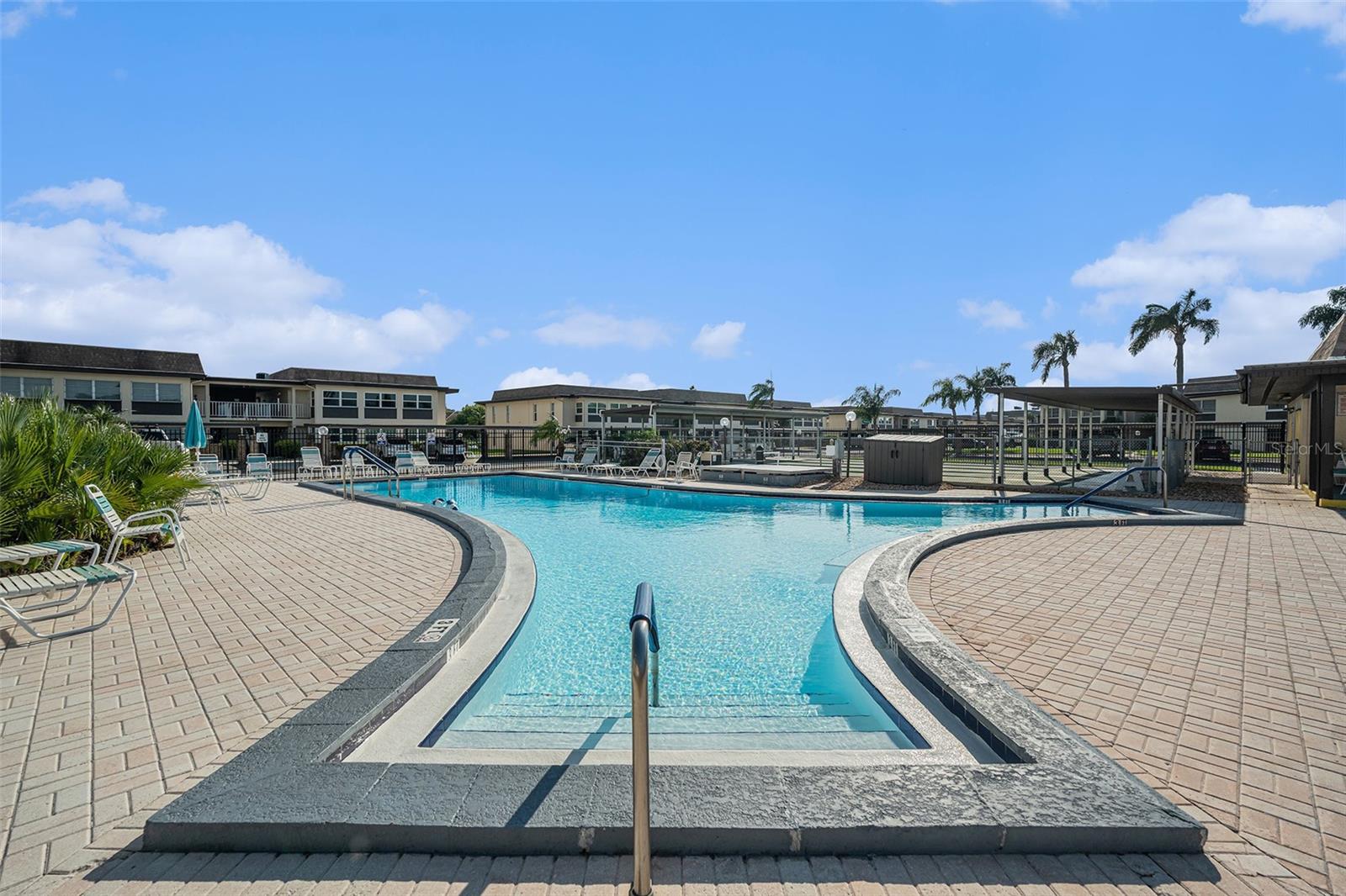 Listing photo id 24 for 5123 Topaz Lane 202