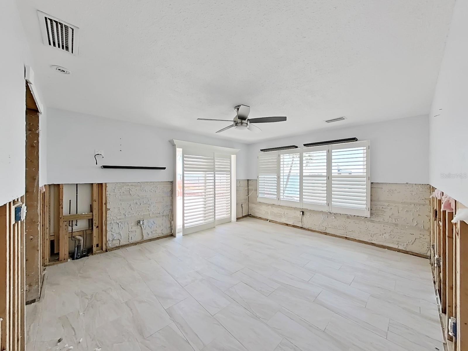 Image 11 of 51 For 506 55th Avenue