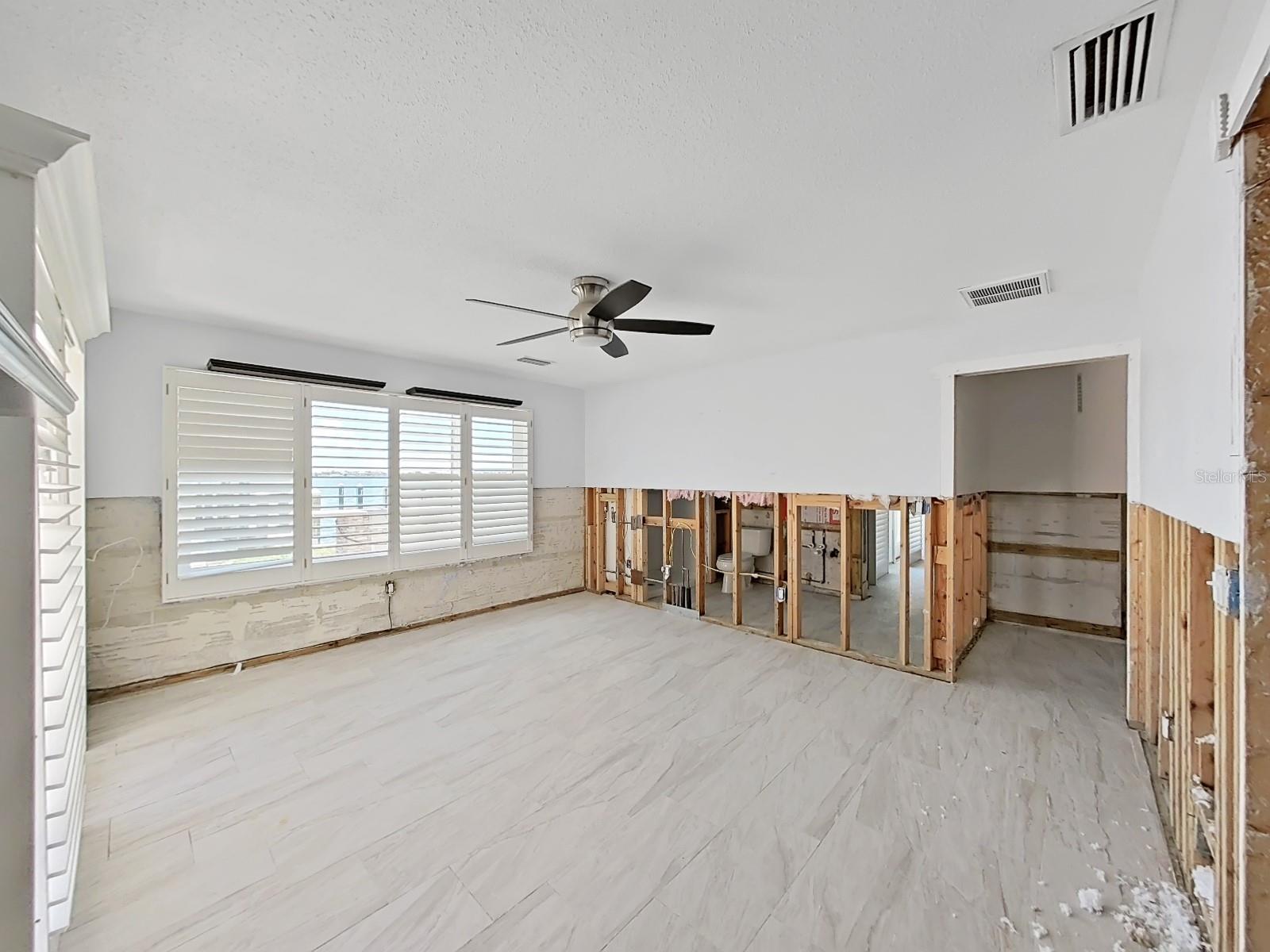 Image 12 of 51 For 506 55th Avenue