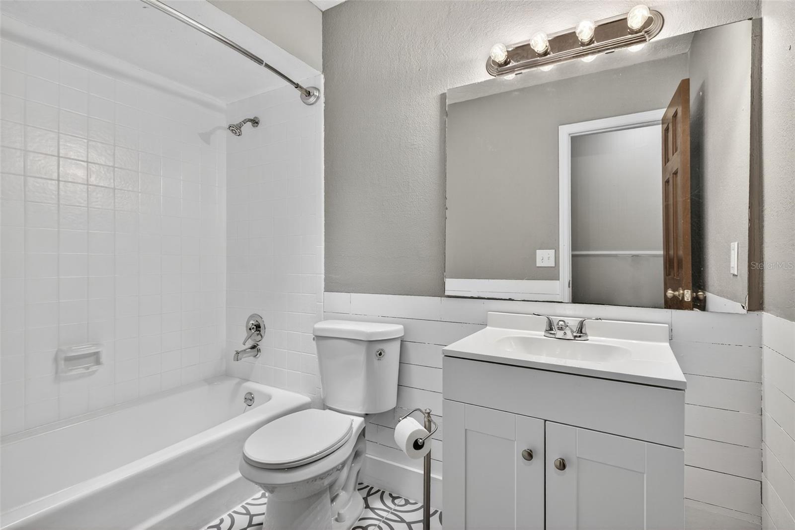 Image 25 of 56 For 2806 Springdell Circle