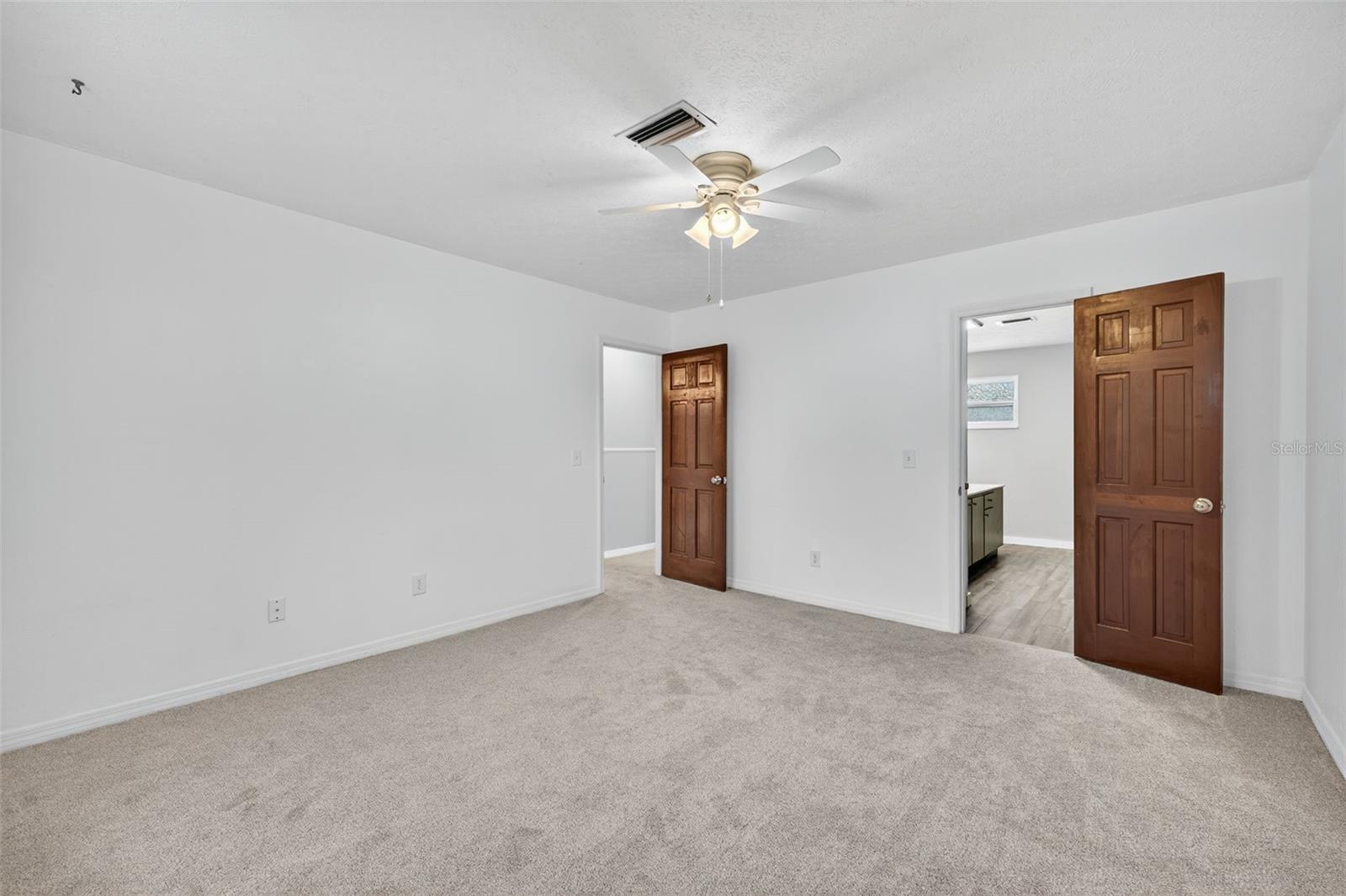 Image 32 of 56 For 2806 Springdell Circle