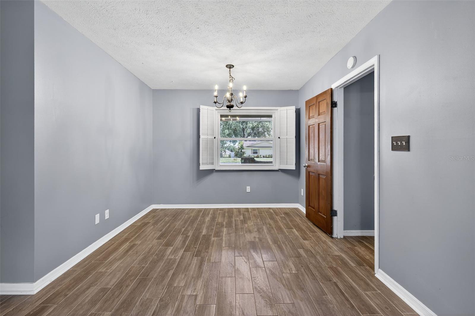 Image 40 of 56 For 2806 Springdell Circle