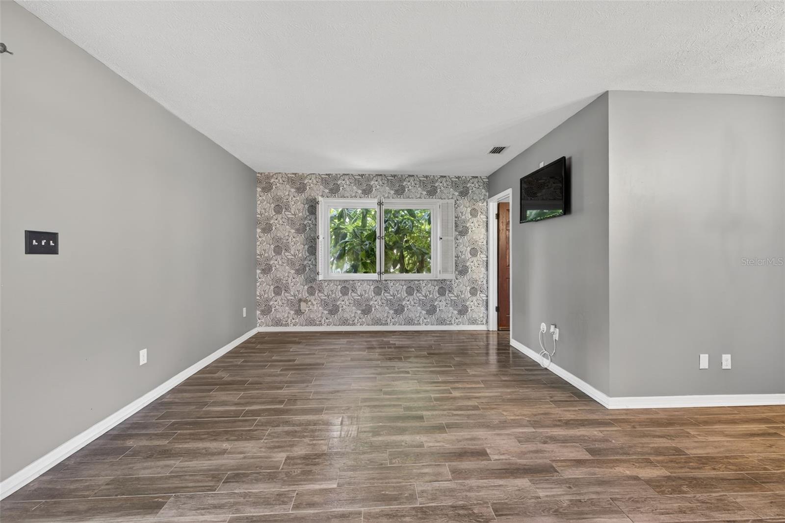 Image 41 of 56 For 2806 Springdell Circle