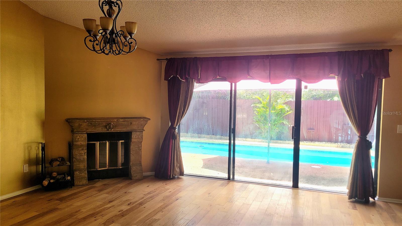Image 11 of 43 For 15005 Redcliff Drive