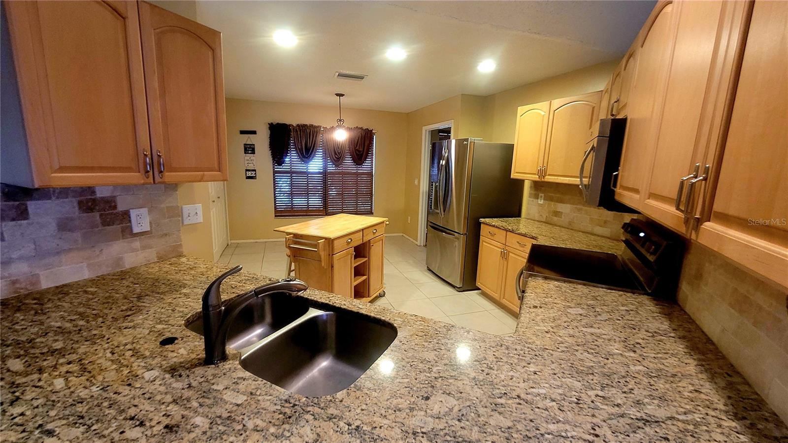 Image 13 of 43 For 15005 Redcliff Drive