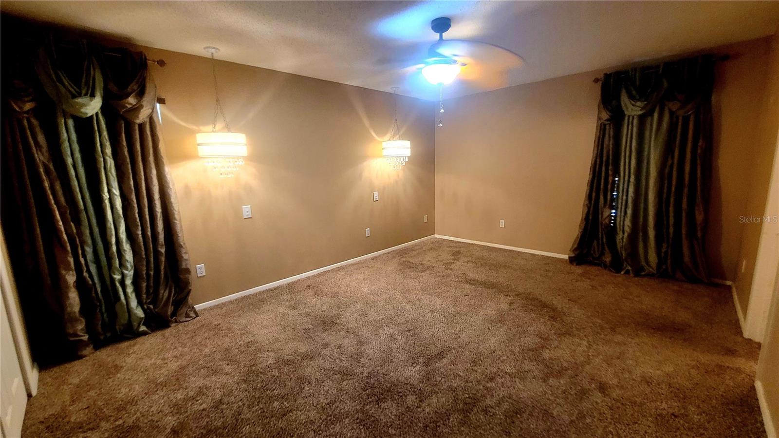 Image 16 of 43 For 15005 Redcliff Drive