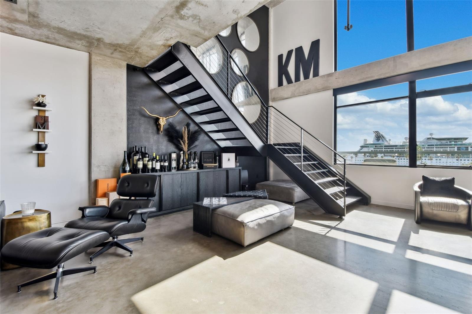 Listing photo id 15 for 101 12th Street 612