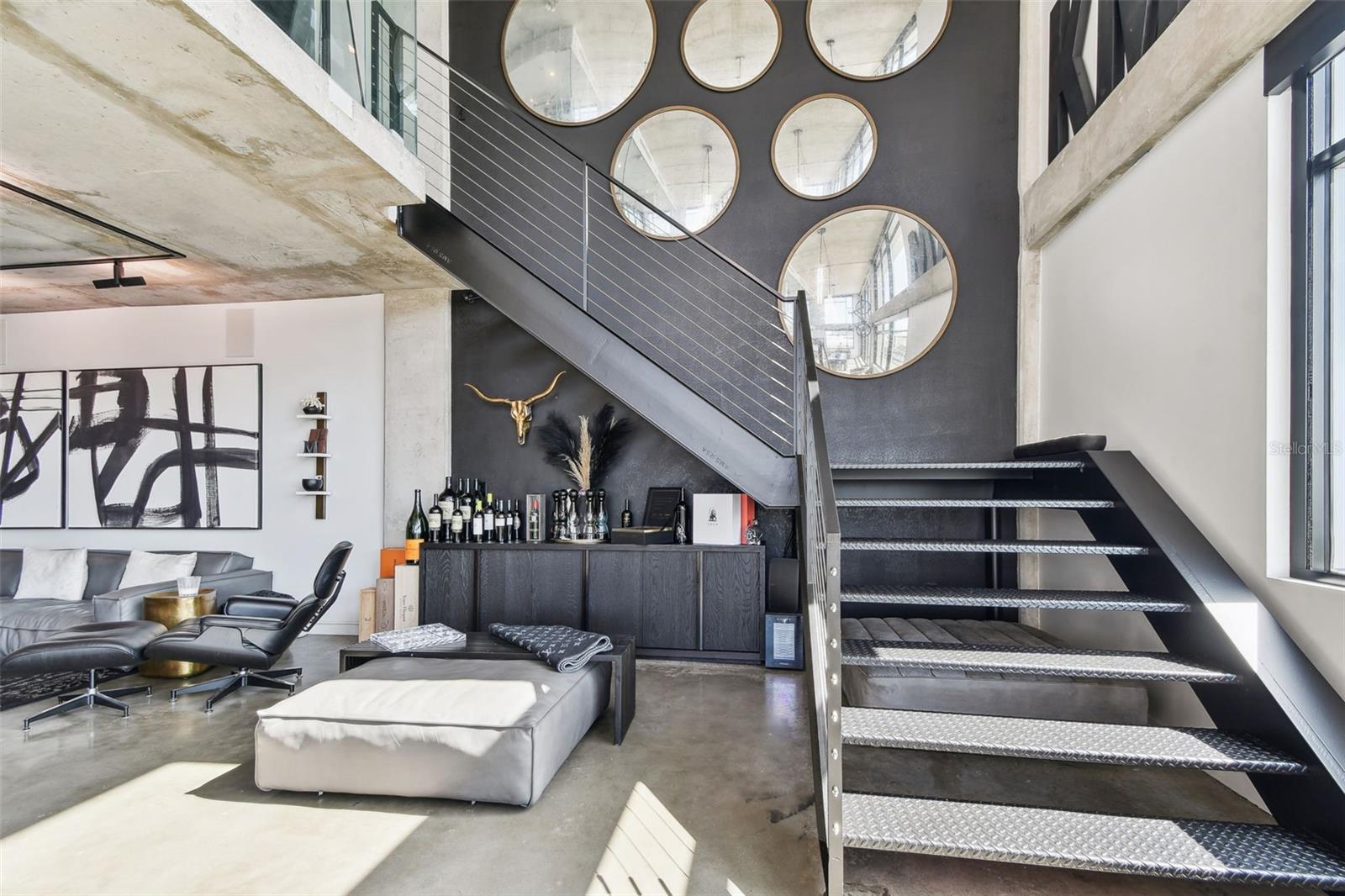 Listing photo id 16 for 101 12th Street 612
