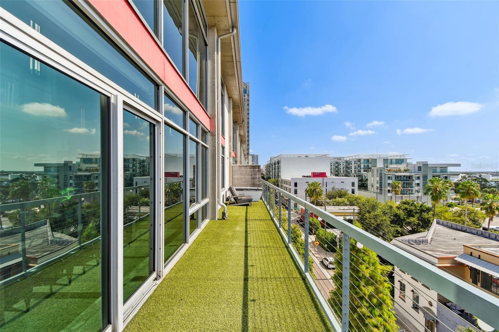 Listing photo id 55 for 101 12th Street 612