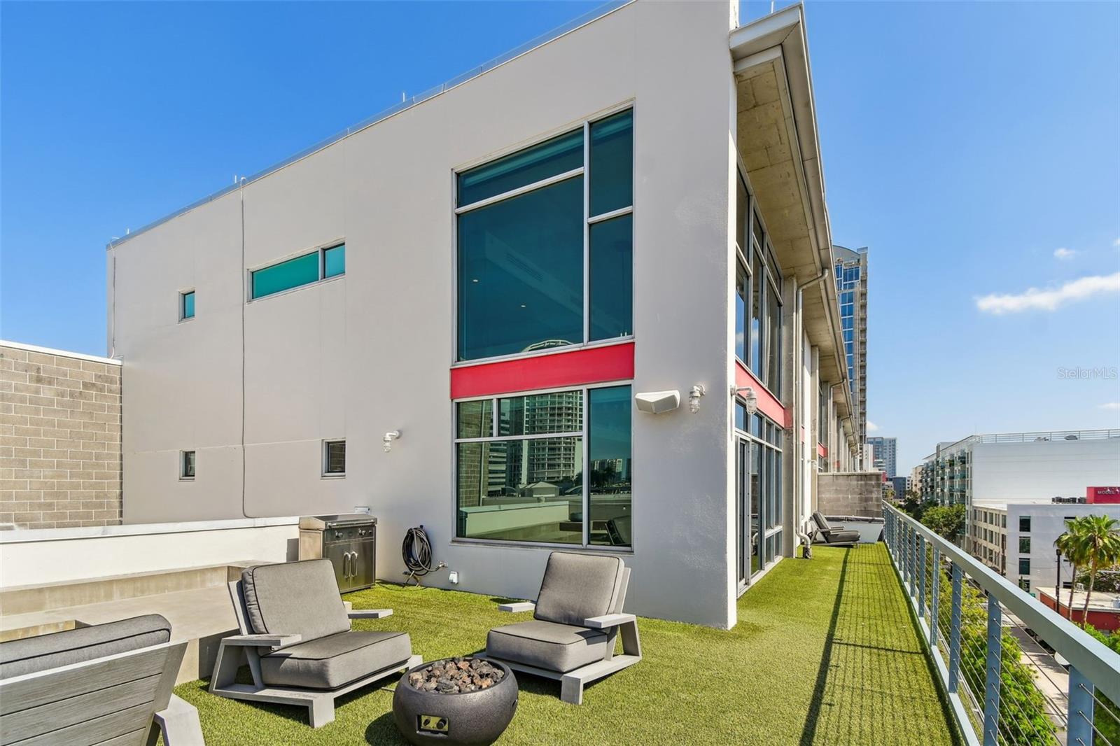 Listing photo id 59 for 101 12th Street 612