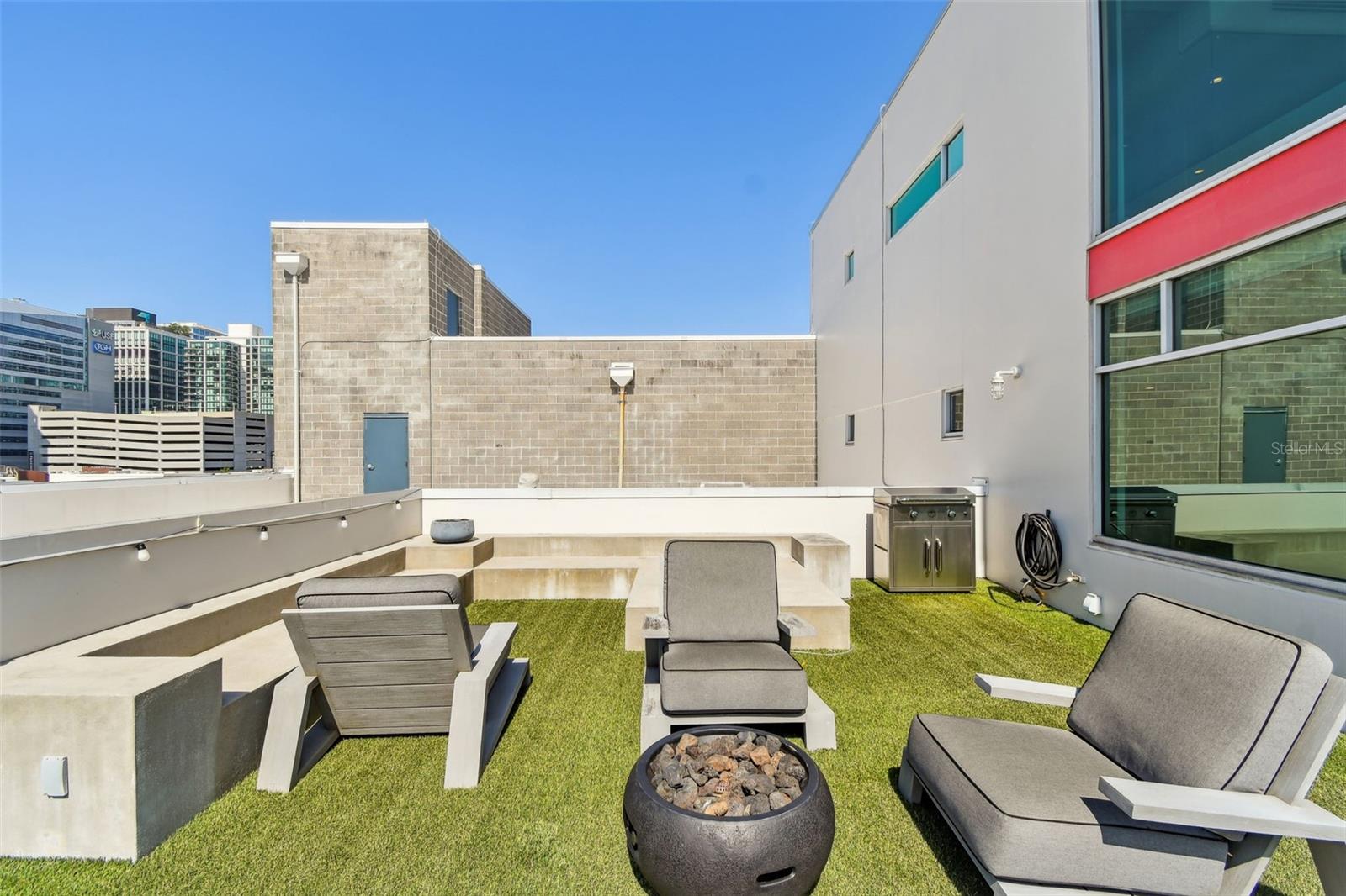 Listing photo id 60 for 101 12th Street 612