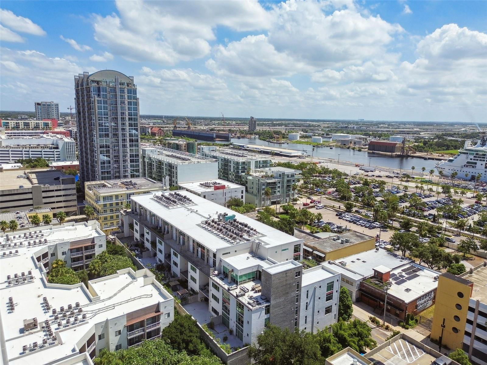 Listing photo id 66 for 101 12th Street 612