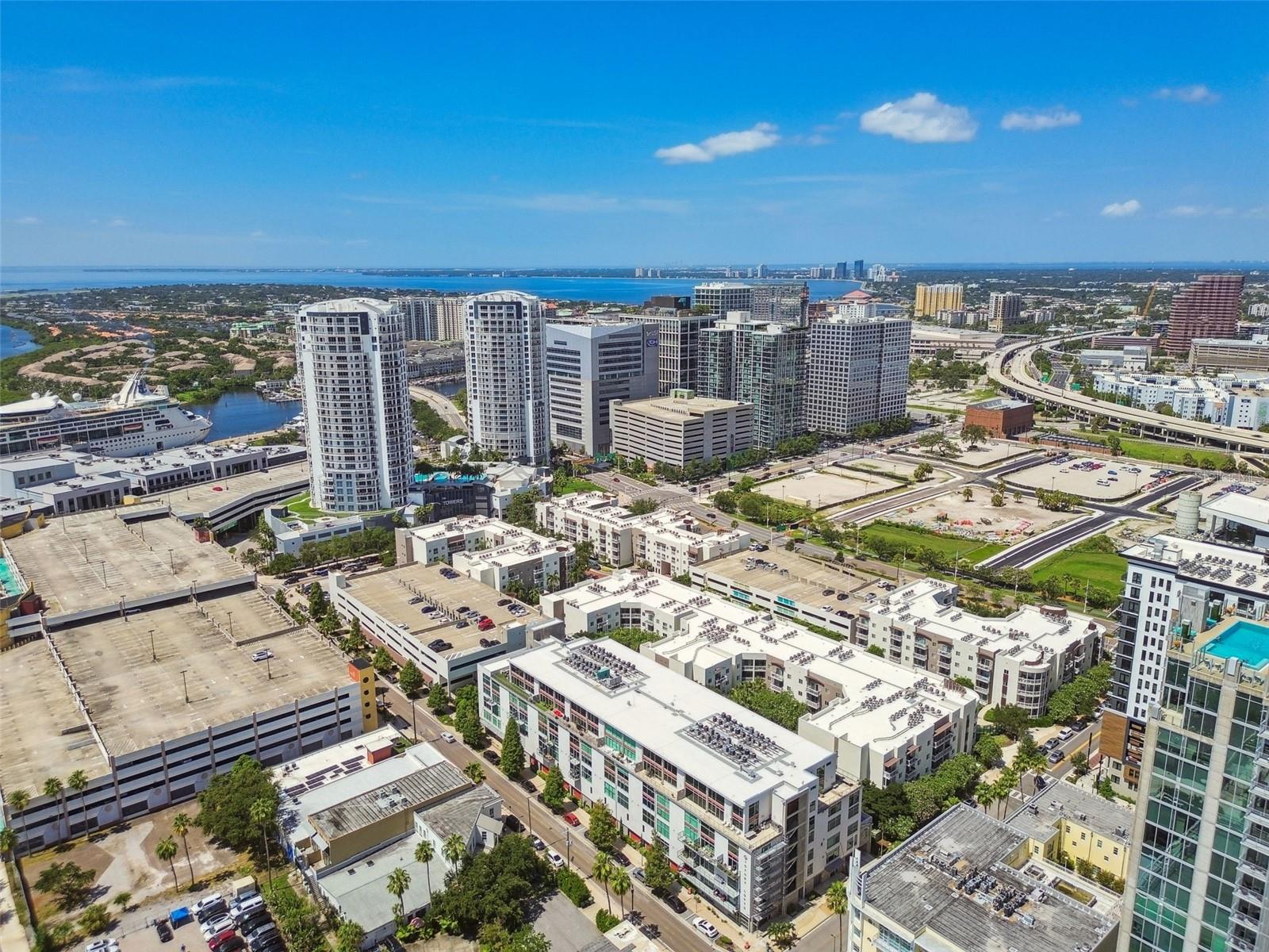 Listing photo id 72 for 101 12th Street 612