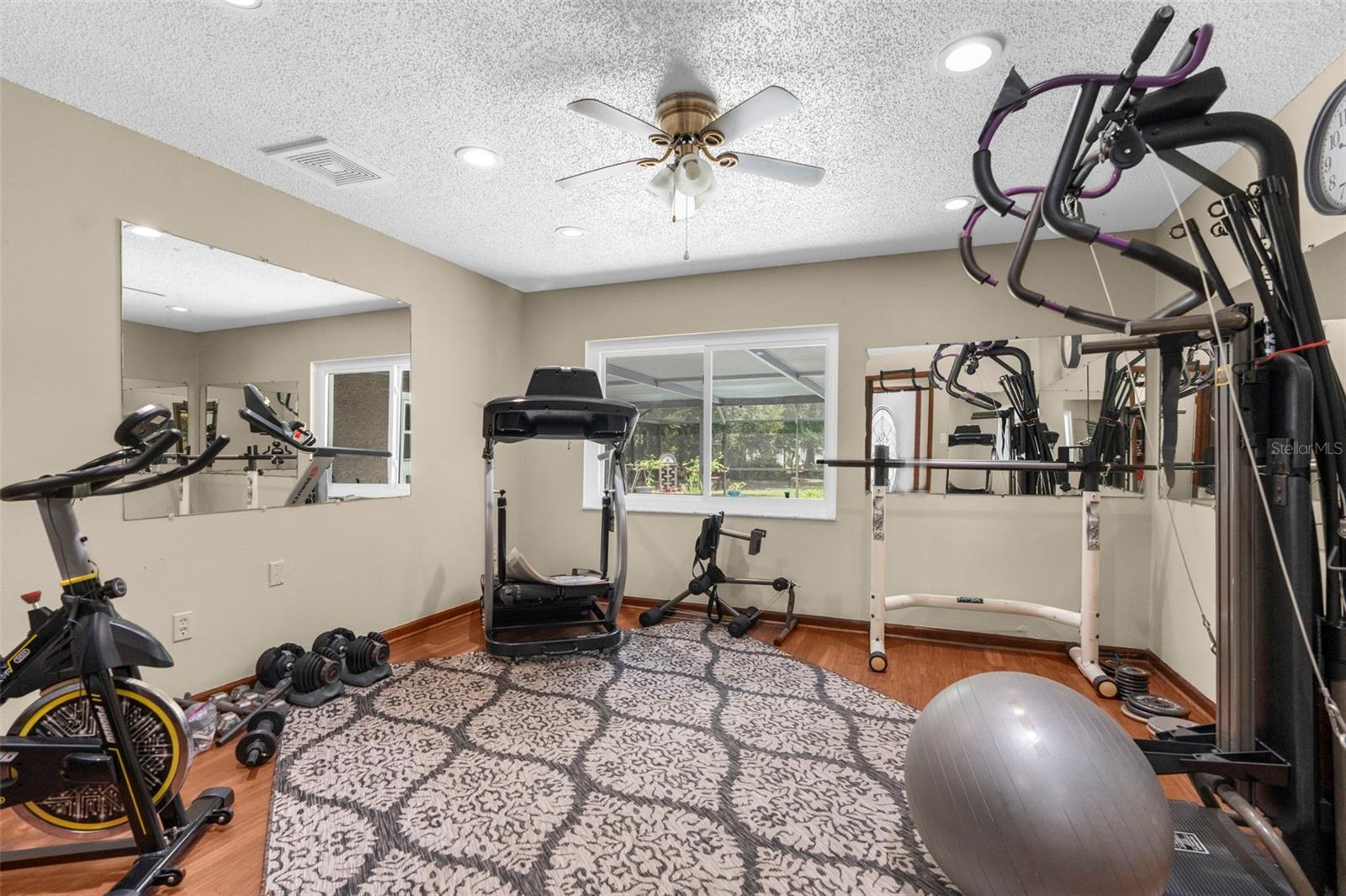 Image 18 of 63 For 17635 Eagle Lane