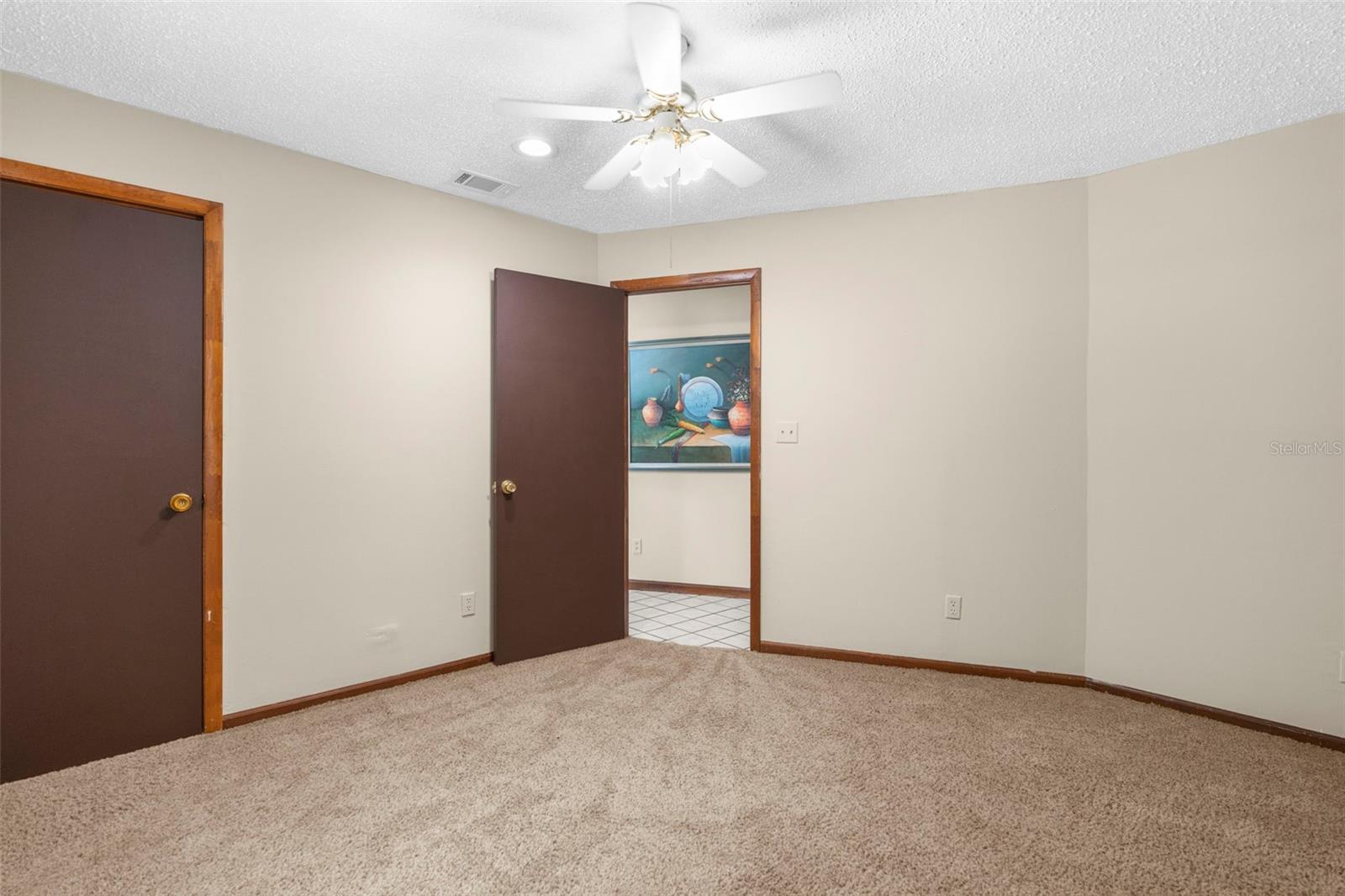 Image 29 of 63 For 17635 Eagle Lane