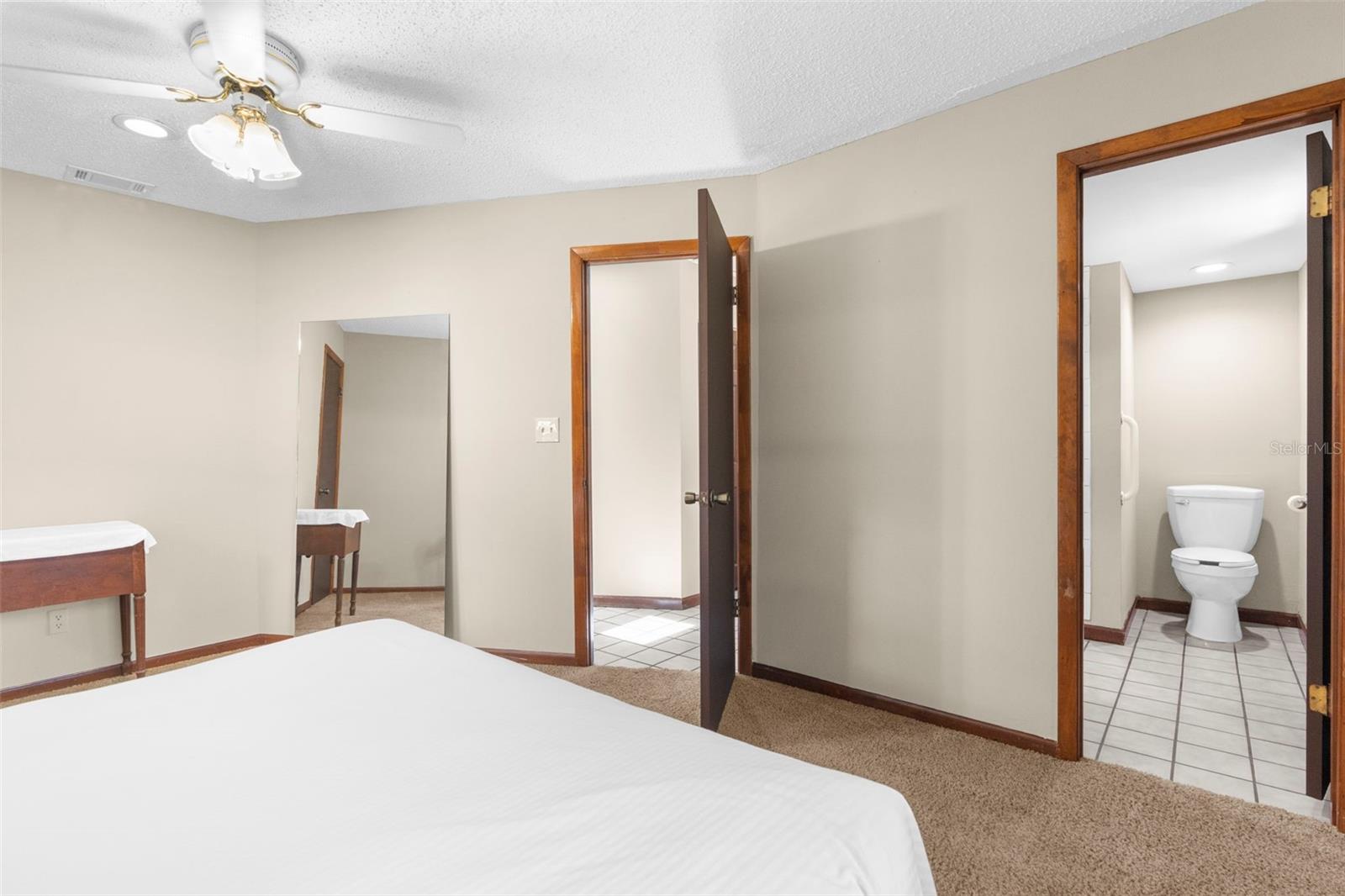 Image 32 of 63 For 17635 Eagle Lane