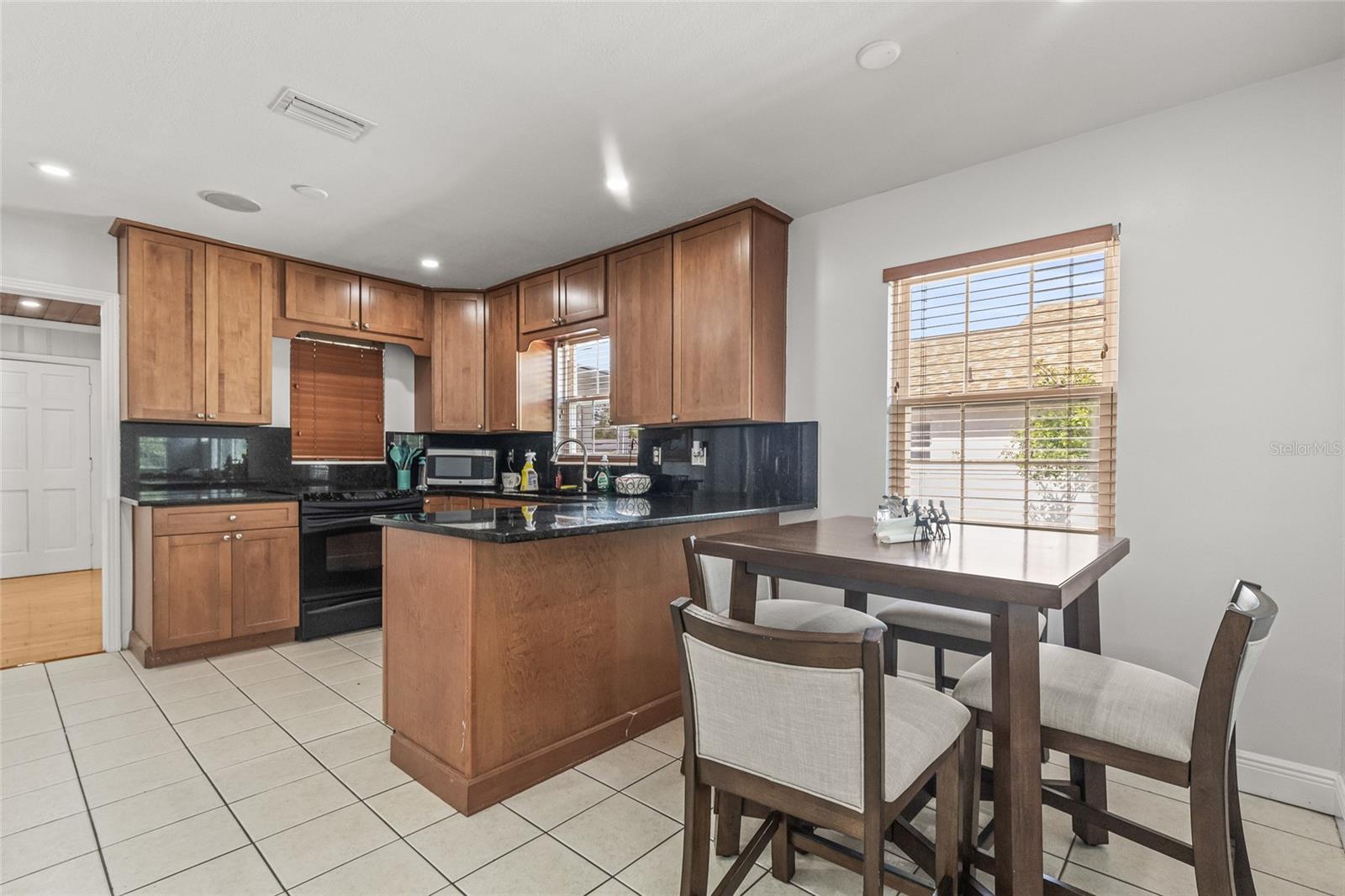 Image 11 of 51 For 5705 17th Avenue S